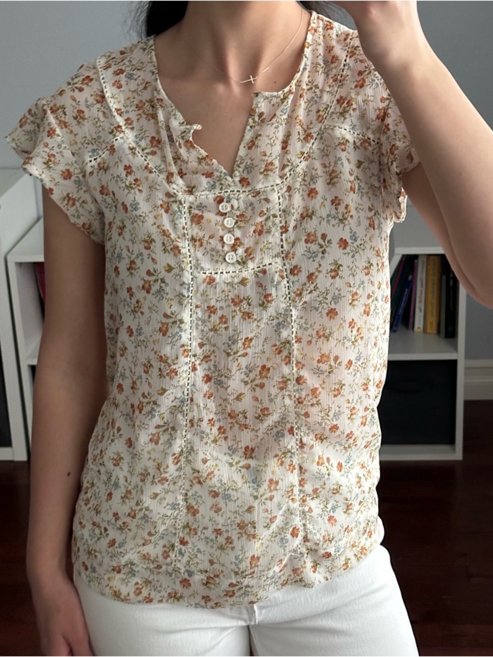 Romy Cream Floral Lace-Trim Blouse with button details - Picture 6 of 10